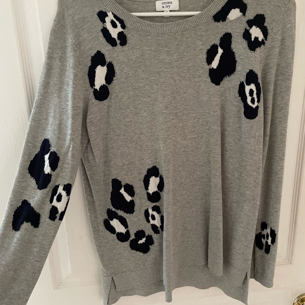 Sweater - Picture 3 of 3
